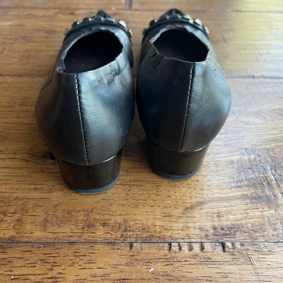 AGL Pyramid Studs block heel pointy toe pump in black leather Womens Size 27 - Picture 7 of 9